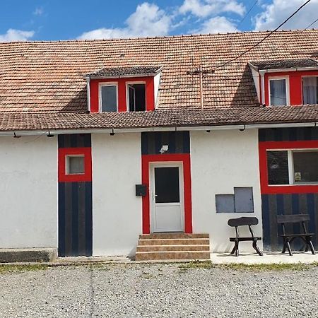 Apartman House Apartment Одореу Секуеш Екстериор снимка