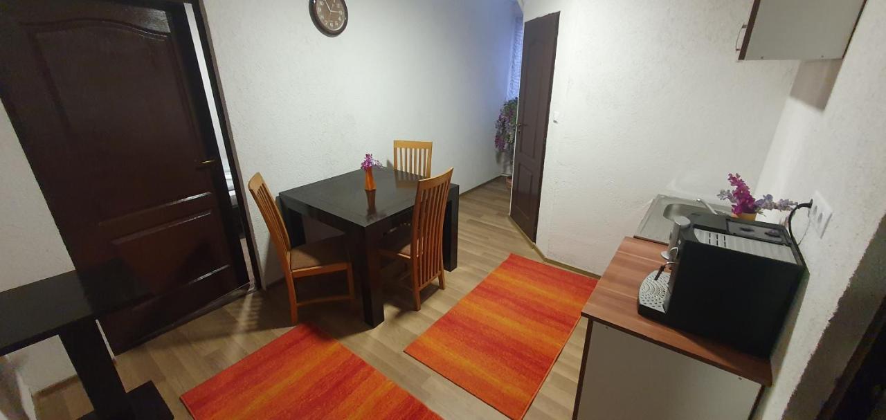 Apartman House Apartment Одореу Секуеш Екстериор снимка